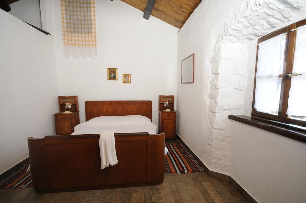 Holiday Homes Poli Svetega Antona Gracisce Room photo